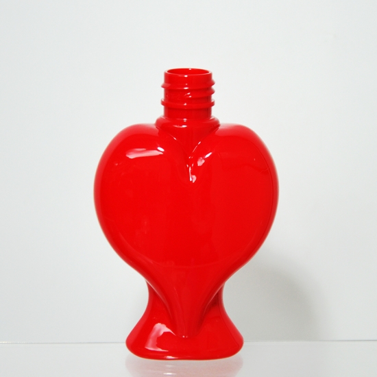 Bottiglie di plastica a forma di cuore
